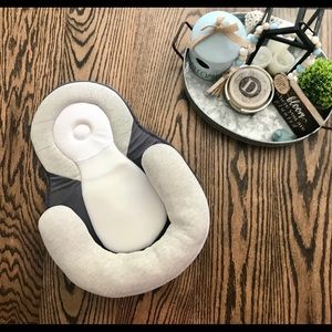 *SOLD* Baby Snuggle Infant Lounger & Crib Insert